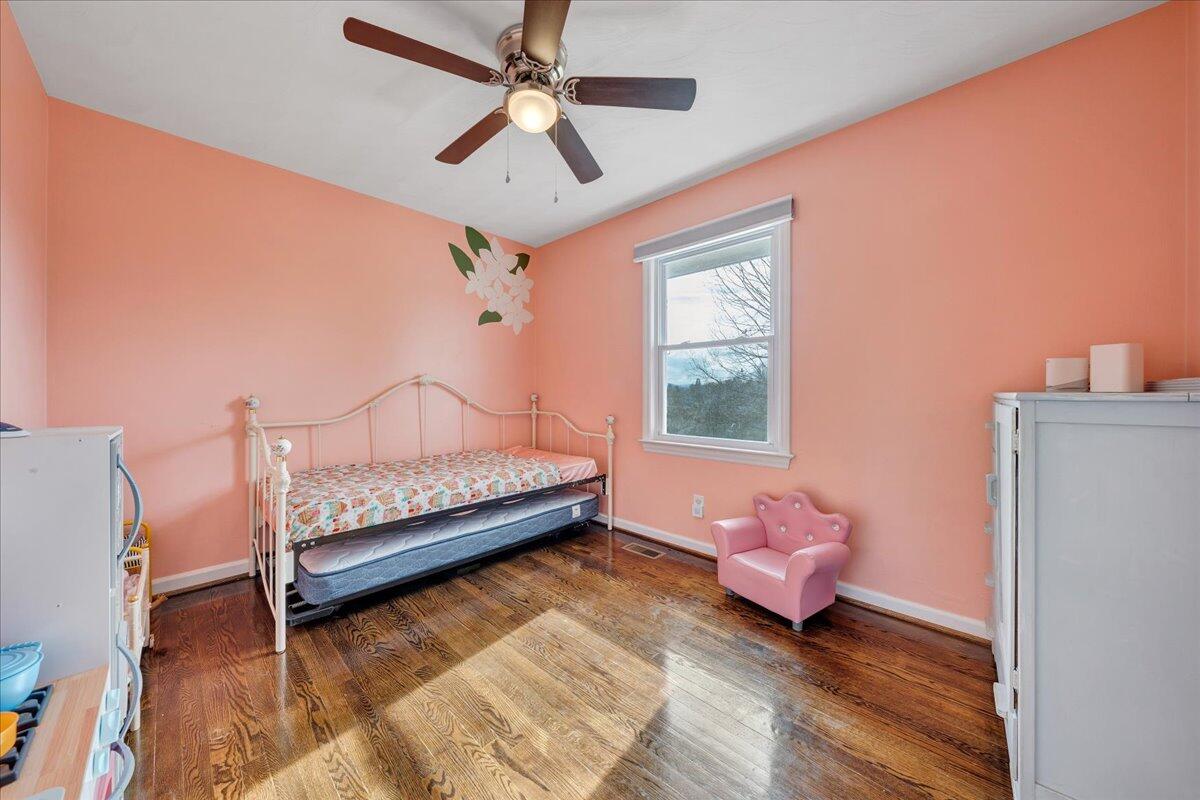 4111 Chesterton ST SW