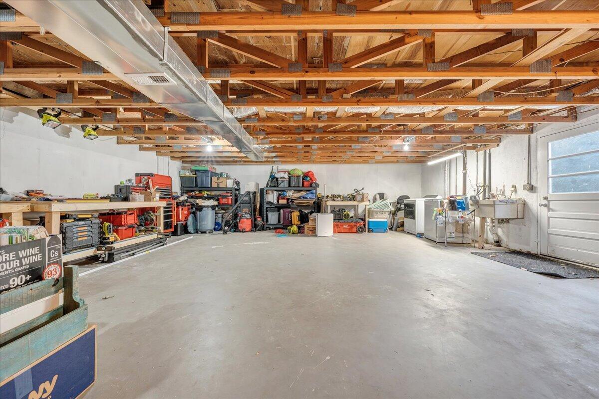 4111 Chesterton ST SW