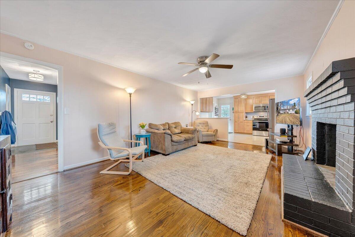 4111 Chesterton ST SW