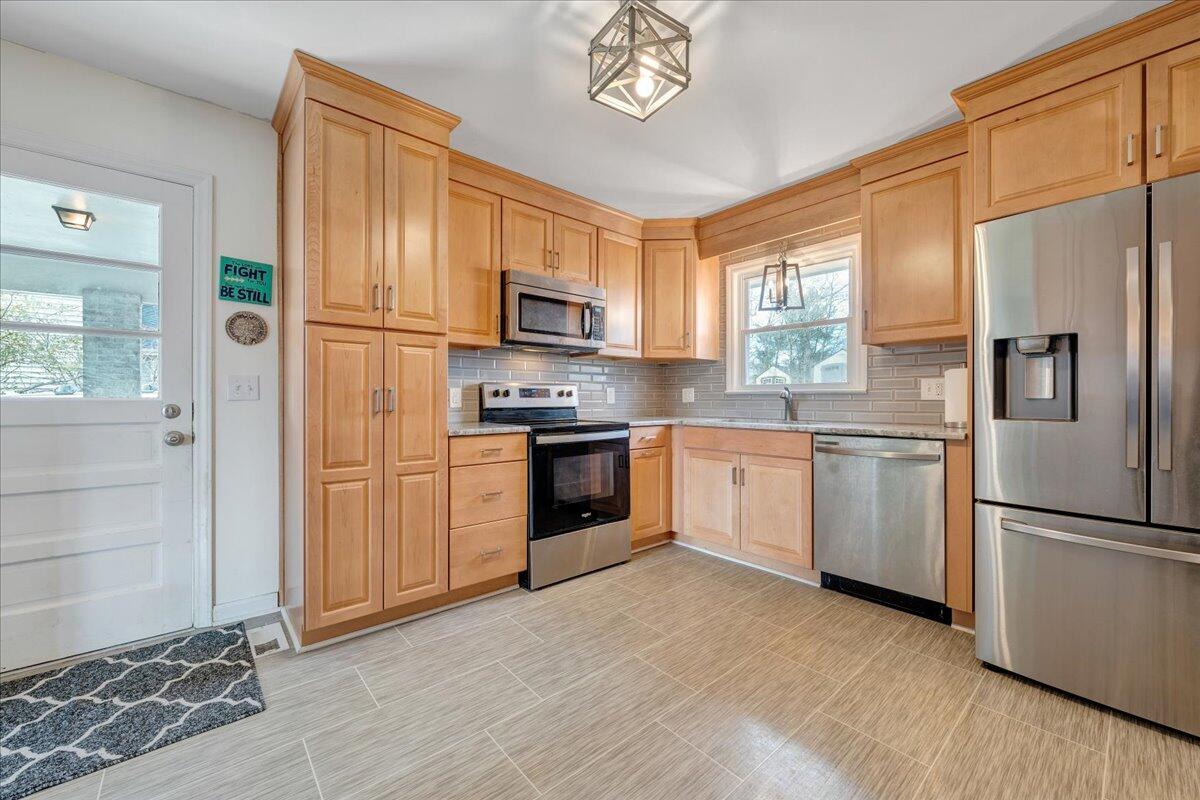 4111 Chesterton ST SW