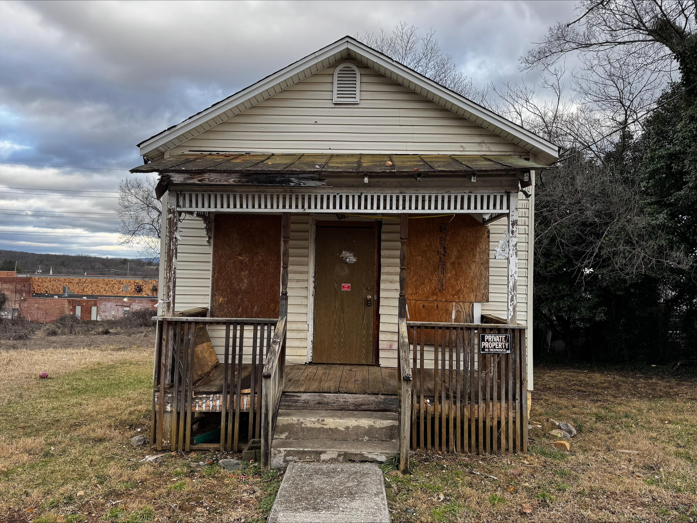 3103 Shenandoah Valley AVE NE