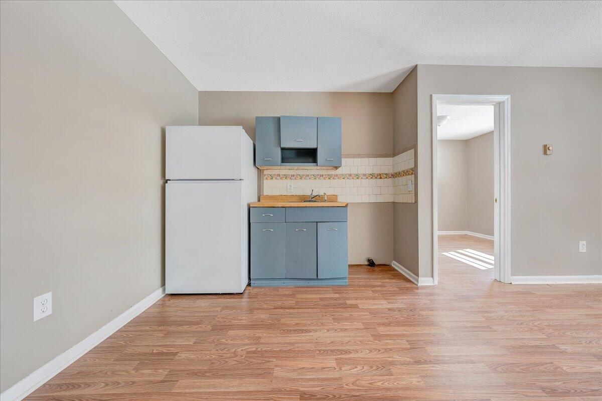 284 Farmers Mountain RD