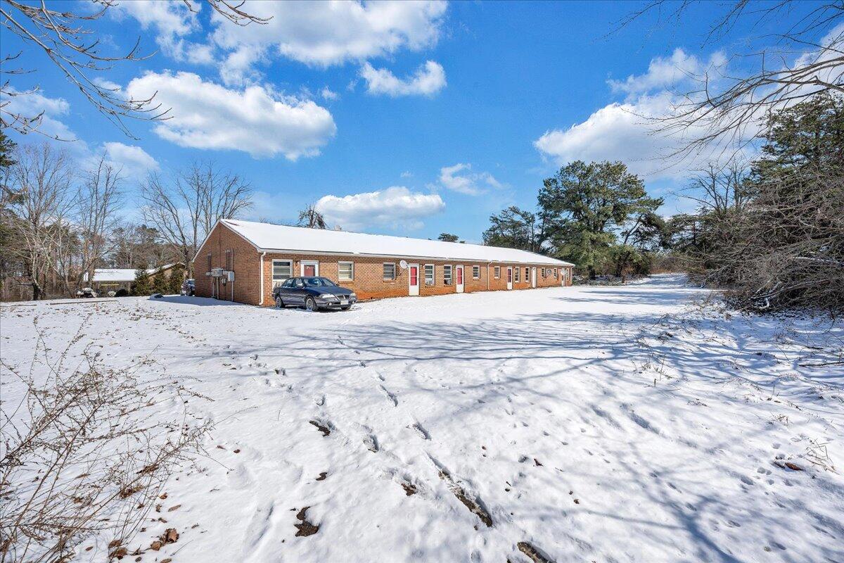 284 Farmers Mountain RD