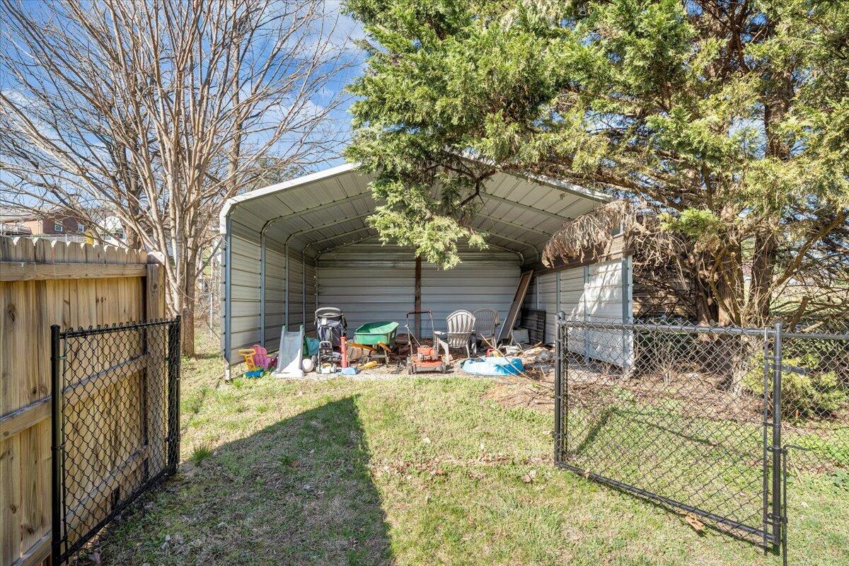 509 Azalea RD