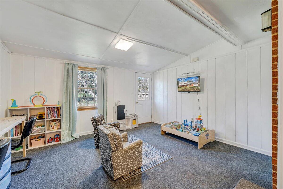 509 Azalea RD