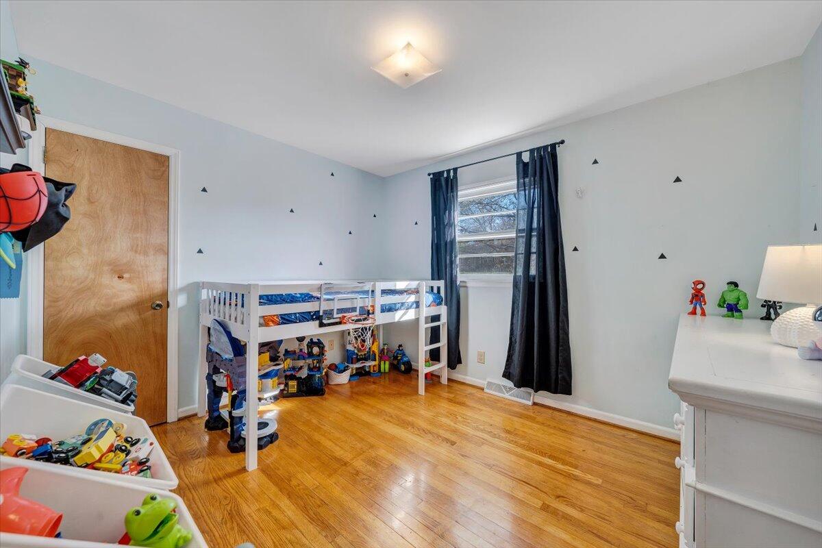 509 Azalea RD