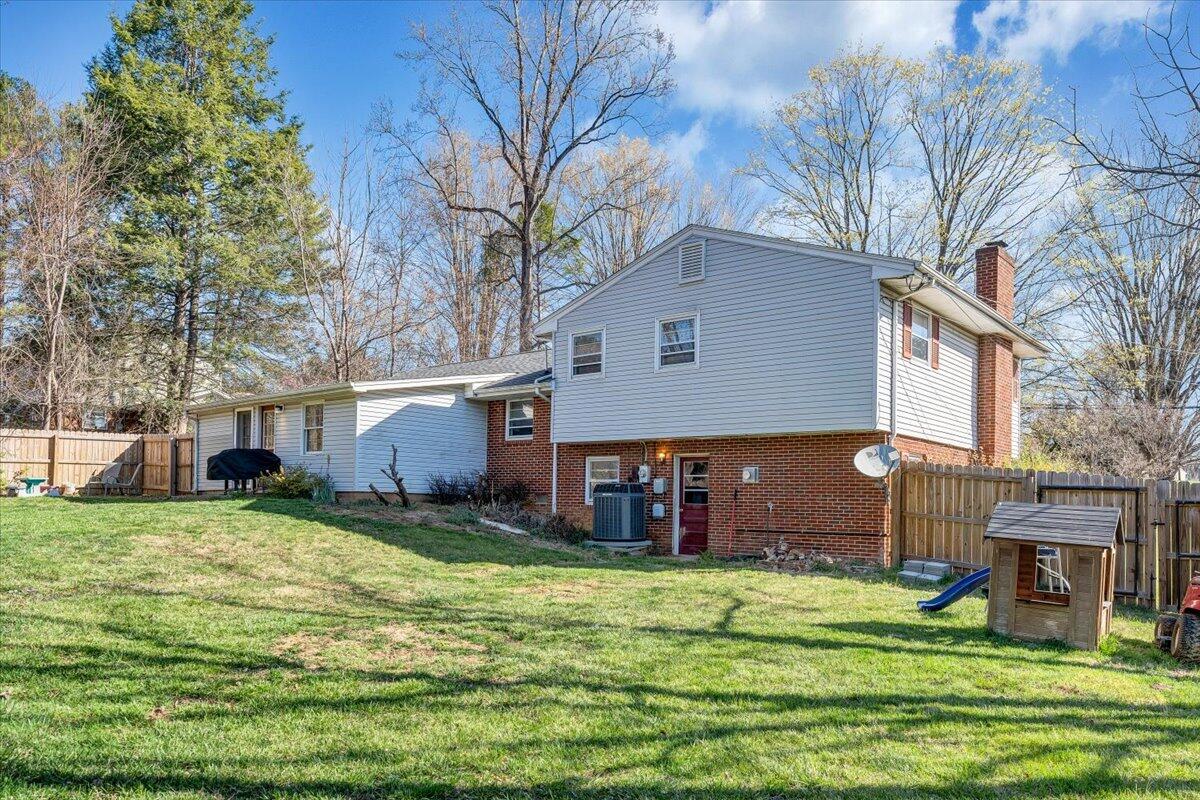 509 Azalea RD