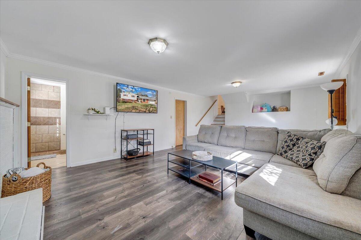 509 Azalea RD