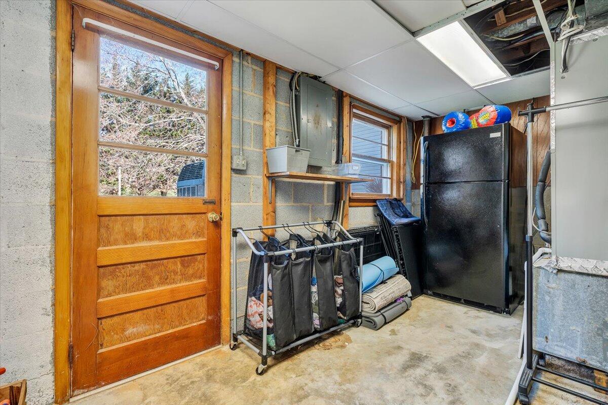 509 Azalea RD