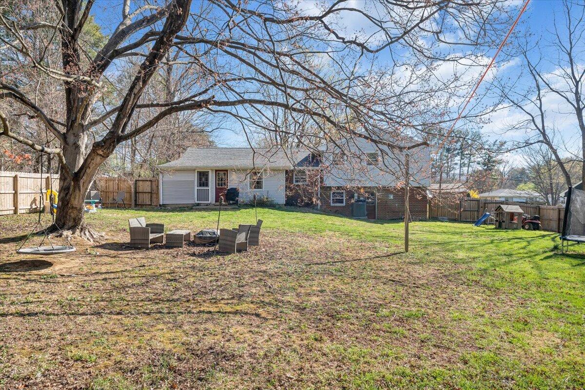 509 Azalea RD