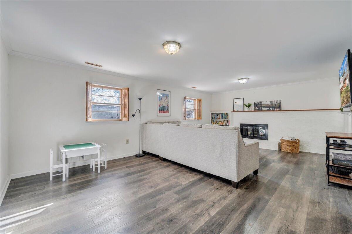 509 Azalea RD