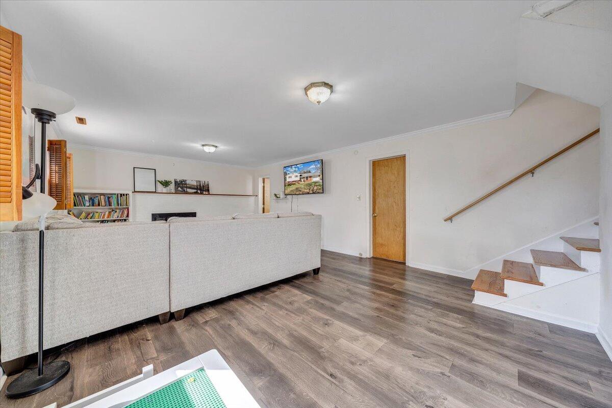 509 Azalea RD