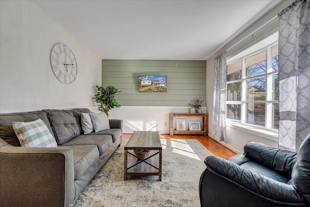 509 Azalea RD