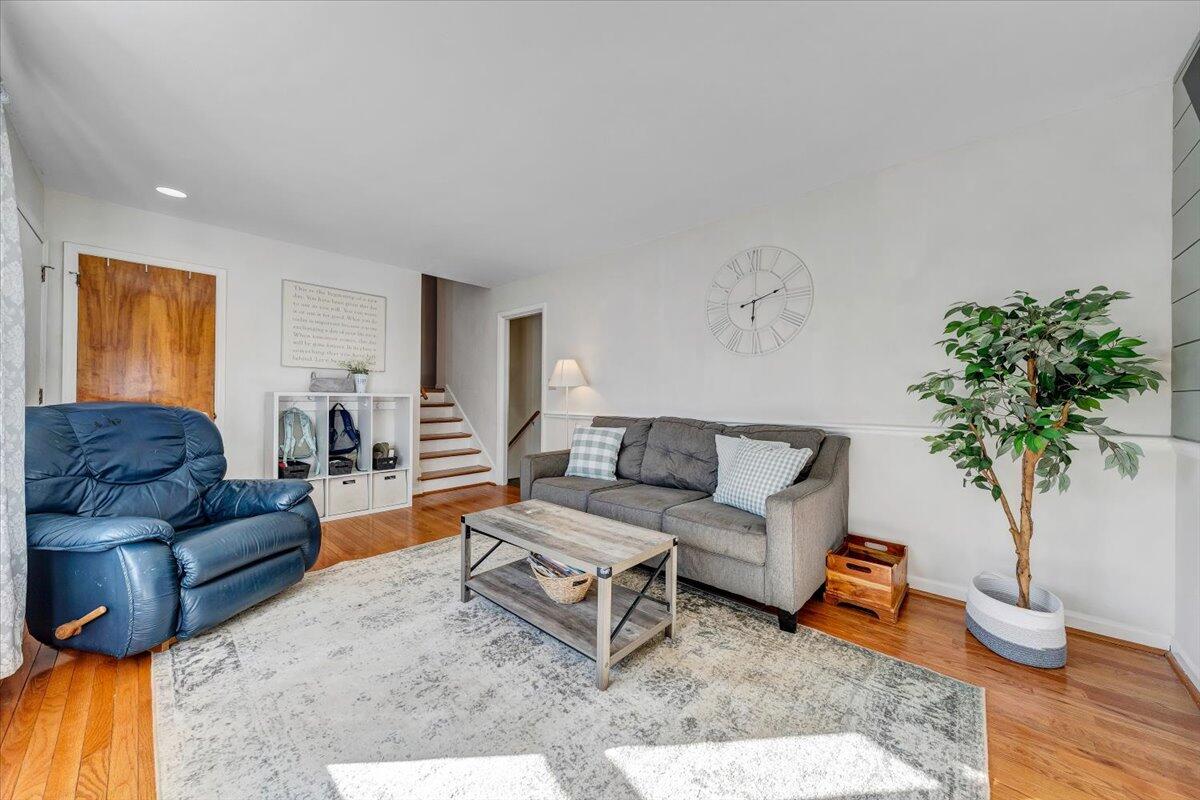 509 Azalea RD