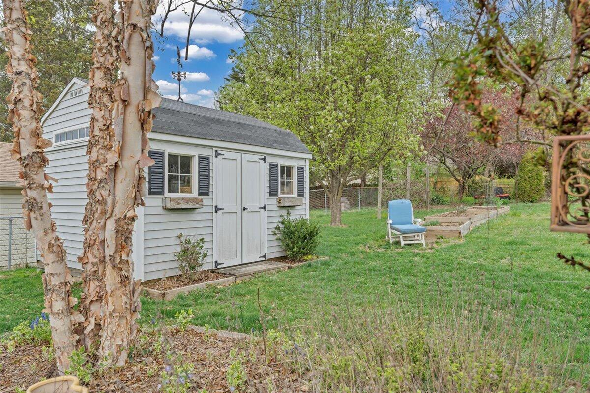 5429 Taney DR
