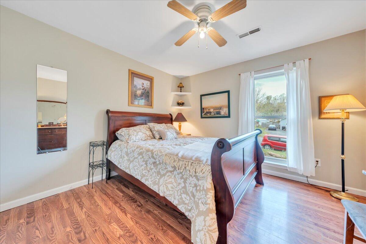 5429 Taney DR