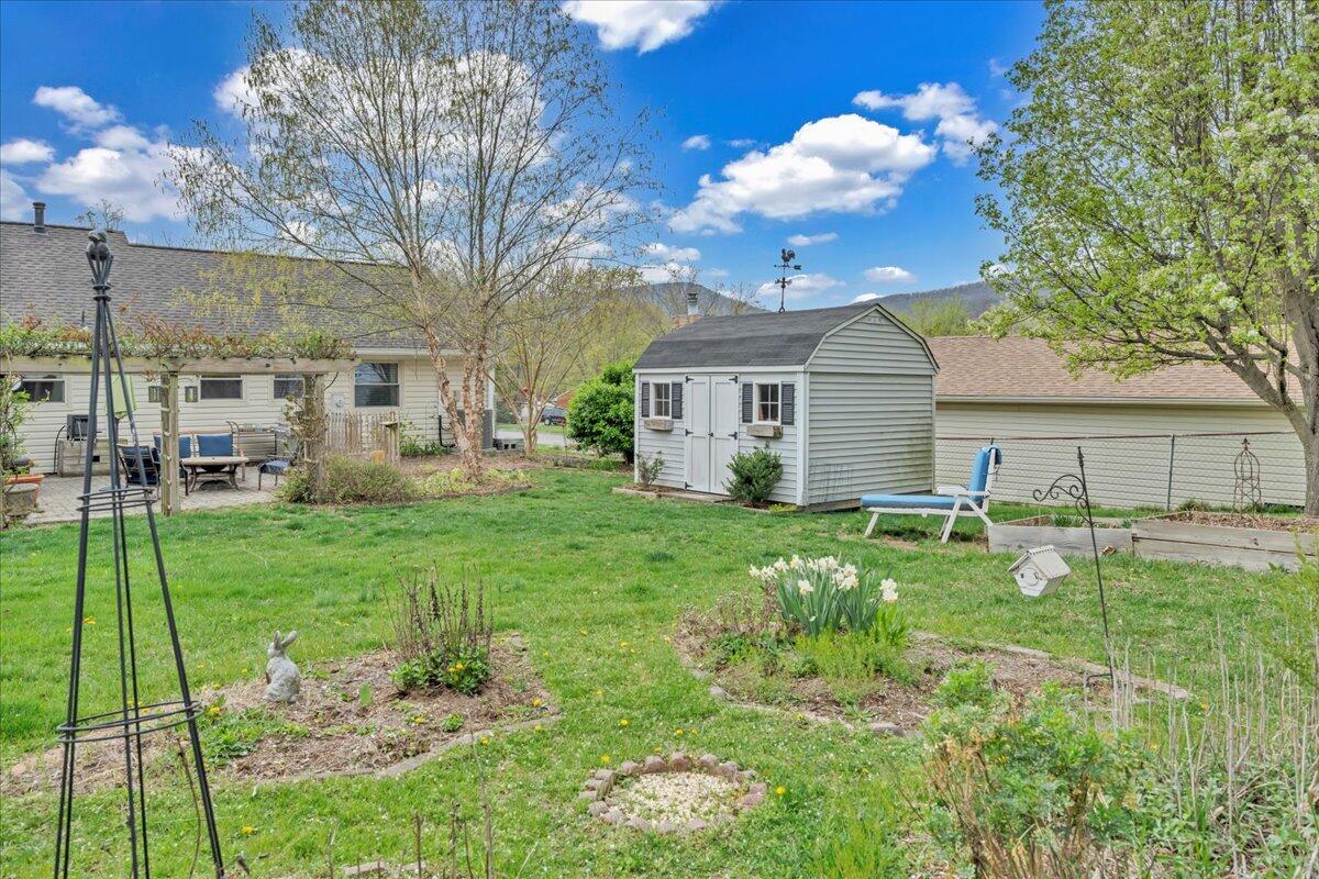 5429 Taney DR