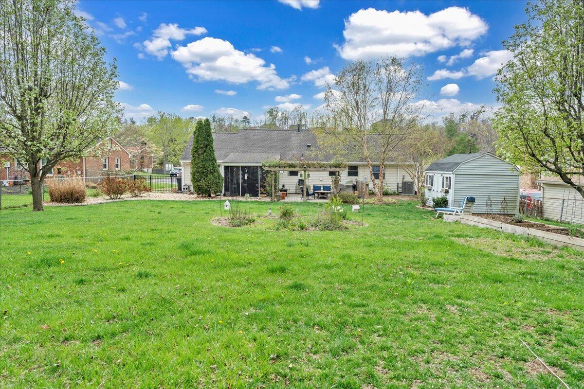 5429 Taney DR
