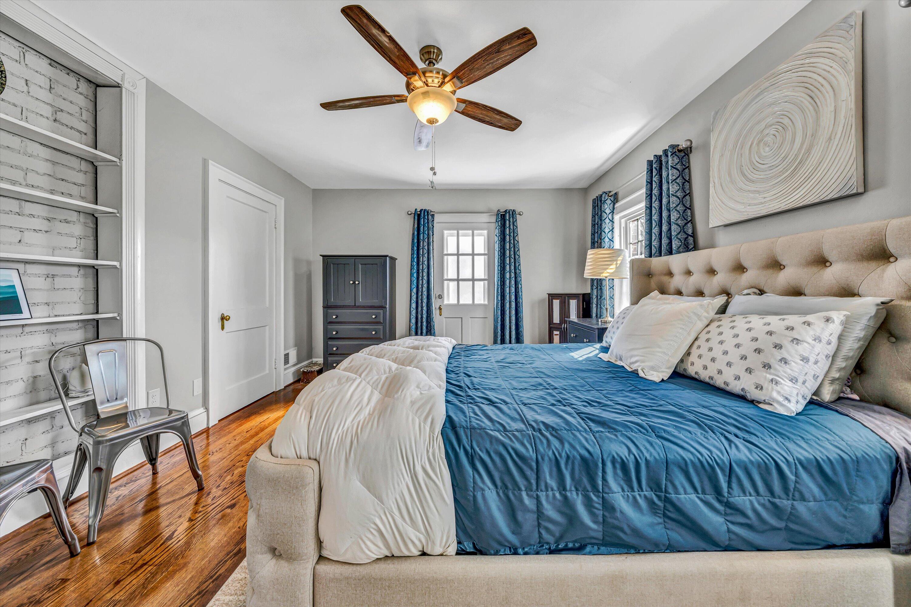 2418 Oakland BLVD NW