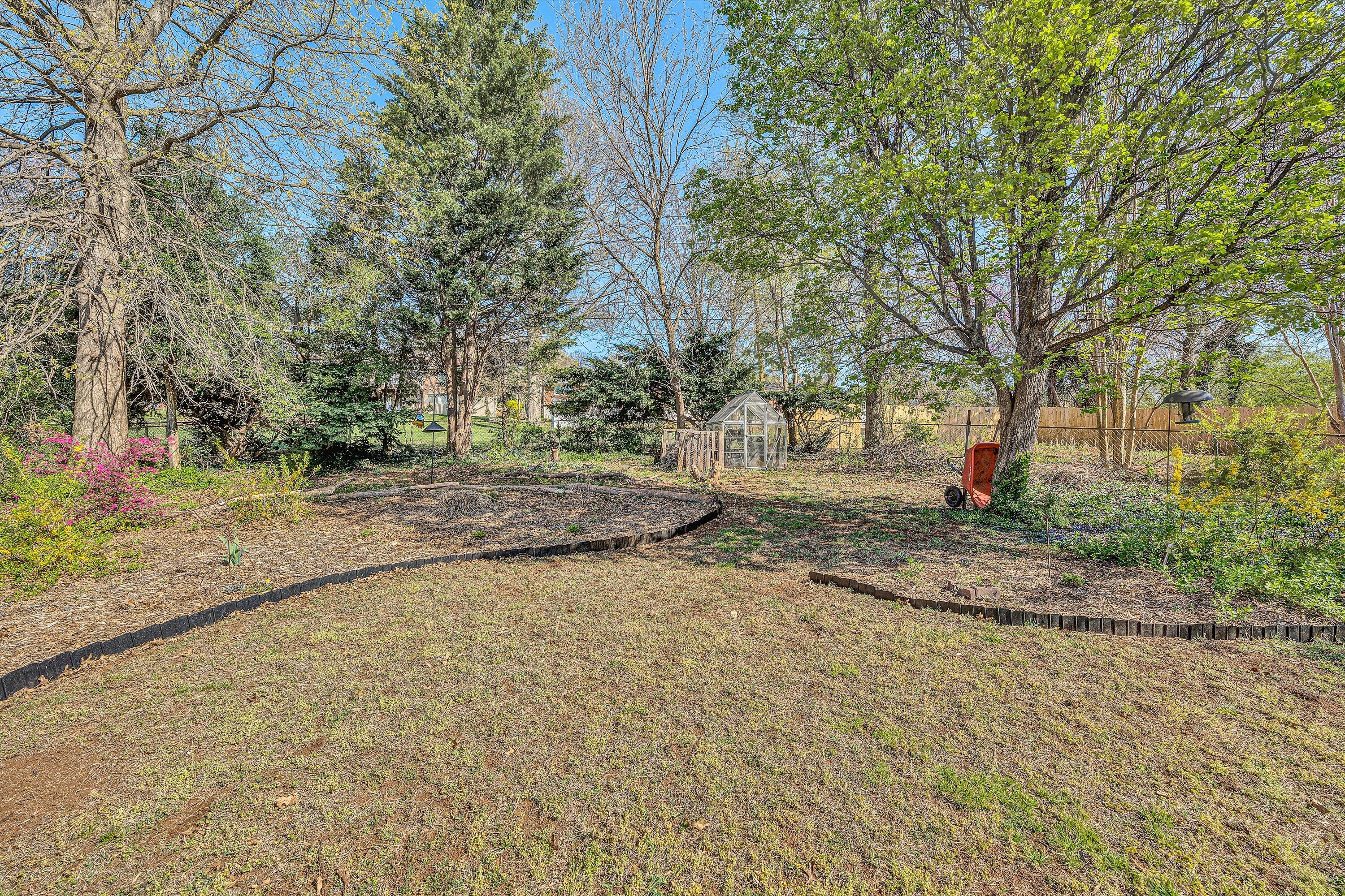 2418 Oakland BLVD NW