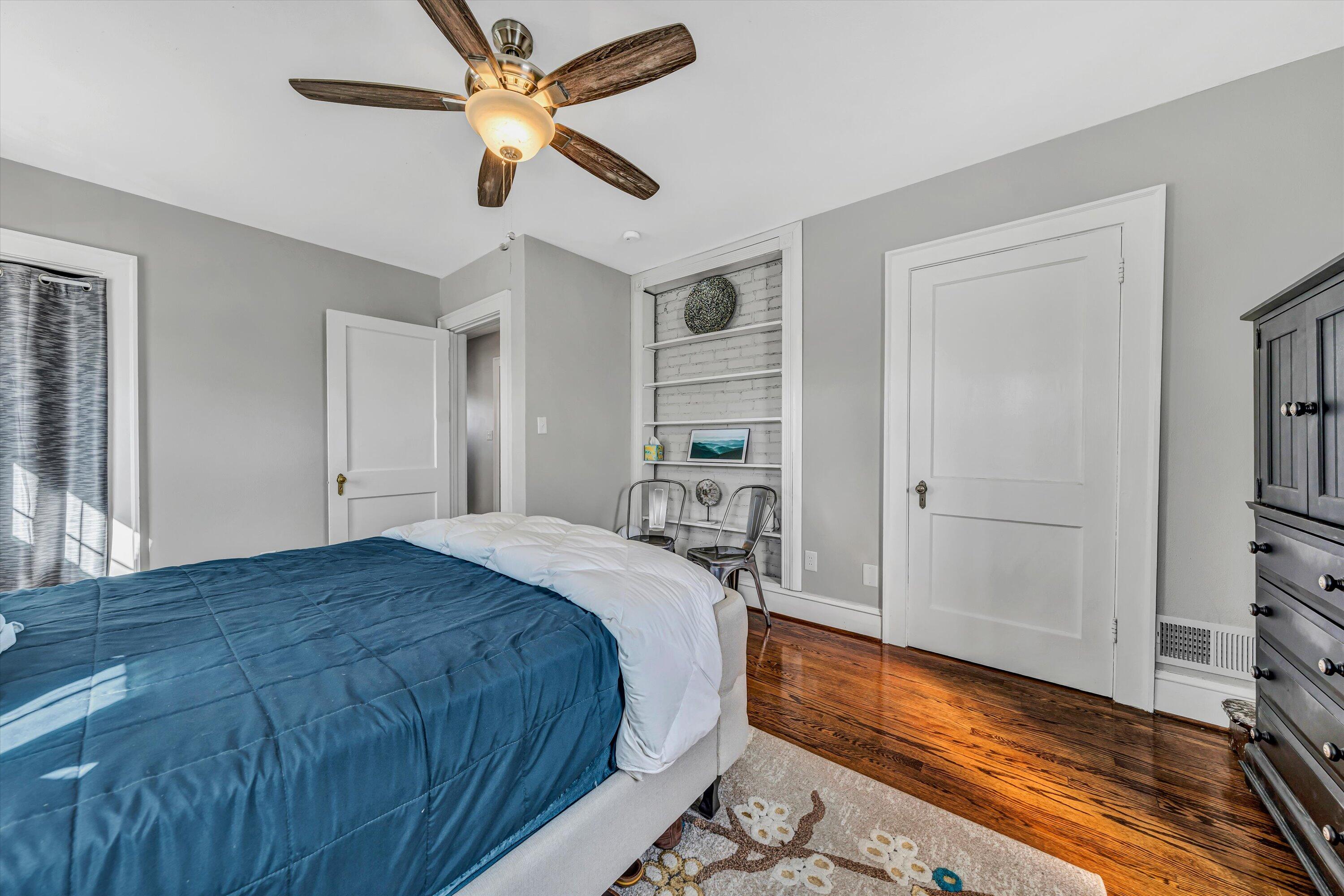 2418 Oakland BLVD NW