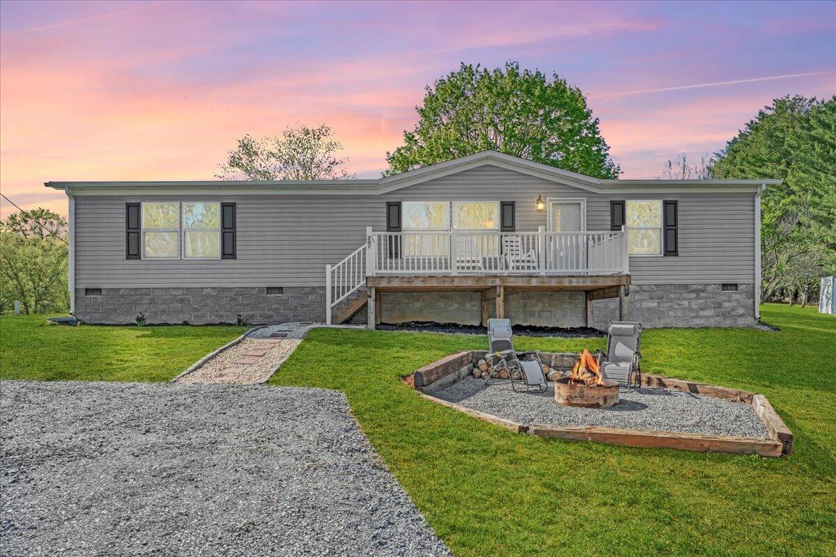 301 Village DR