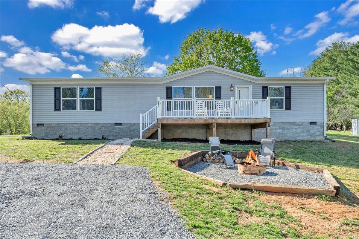 301 Village DR