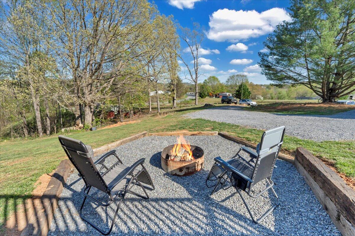 301 Village DR