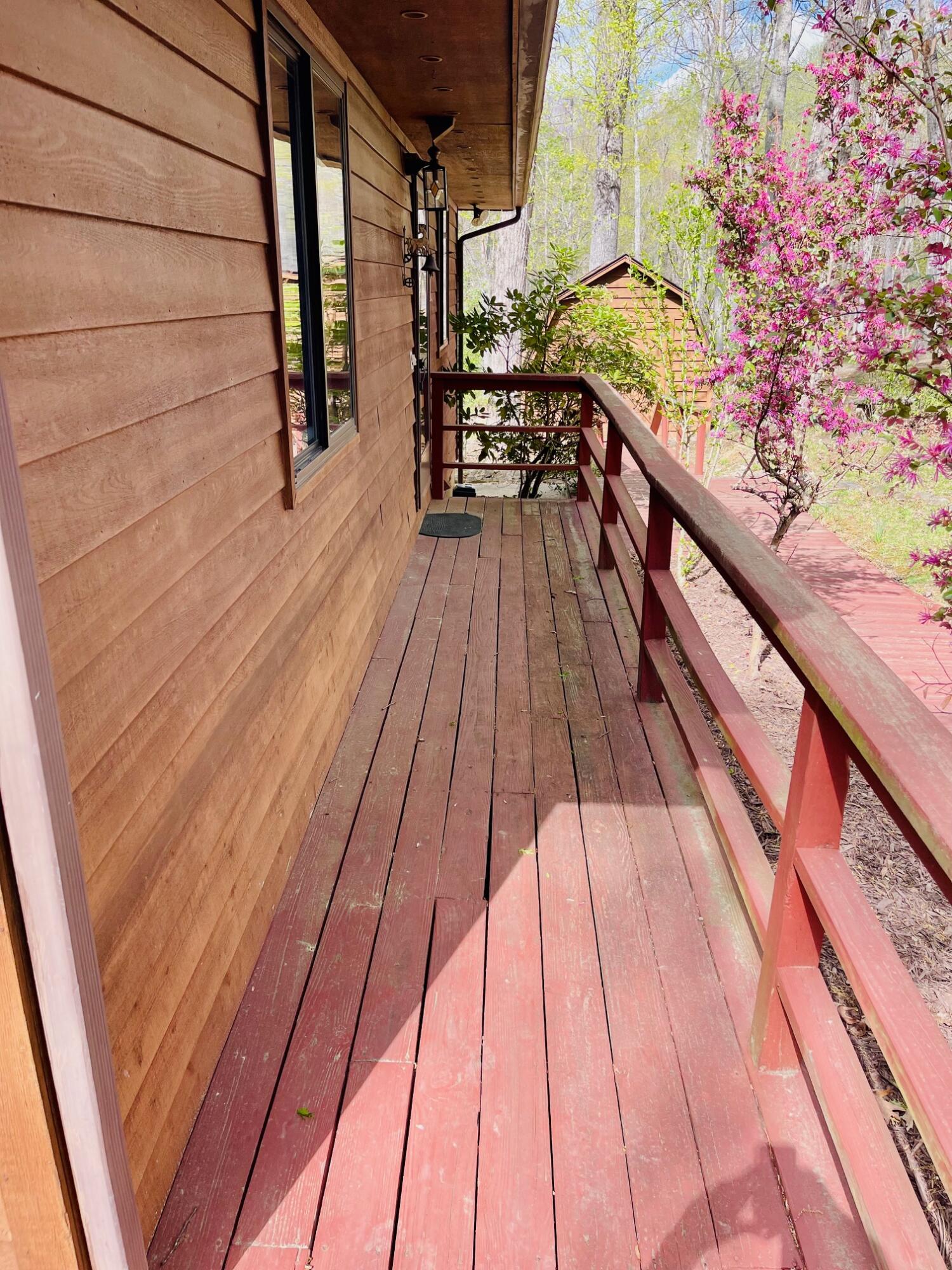 103 Cables CT