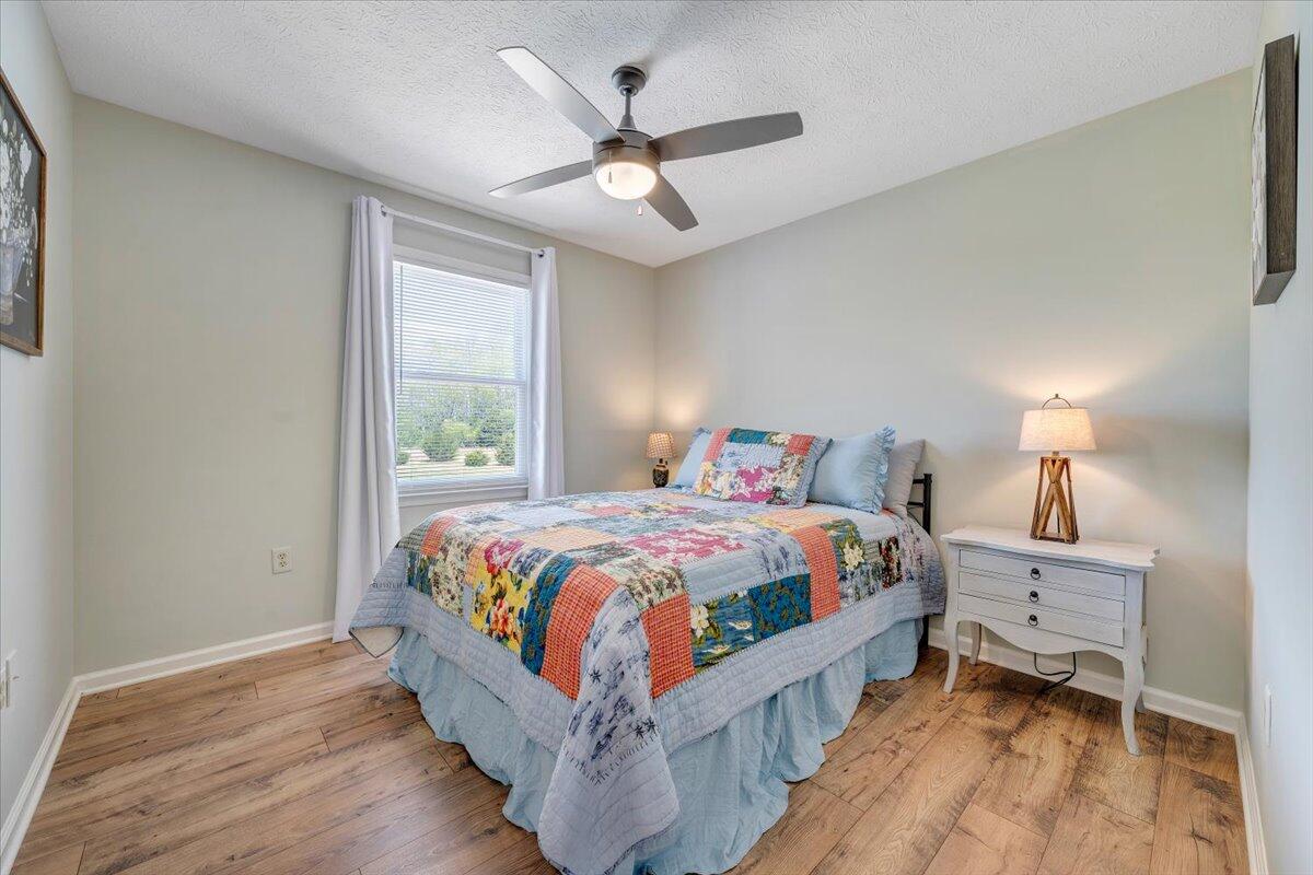 1657 Morgans Church RD