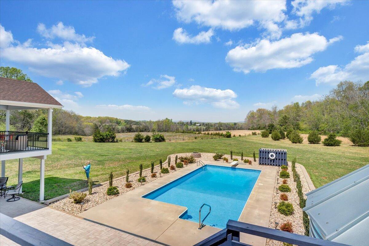 1657 Morgans Church RD