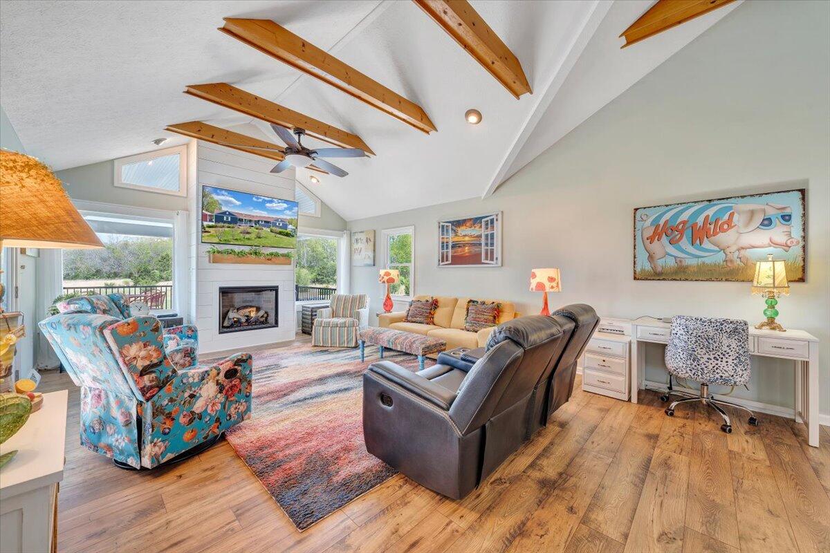 1657 Morgans Church RD