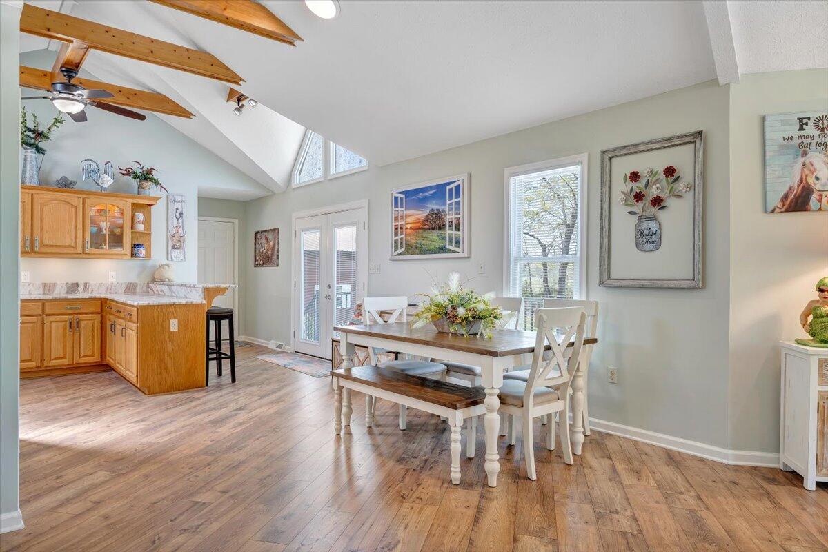 1657 Morgans Church RD