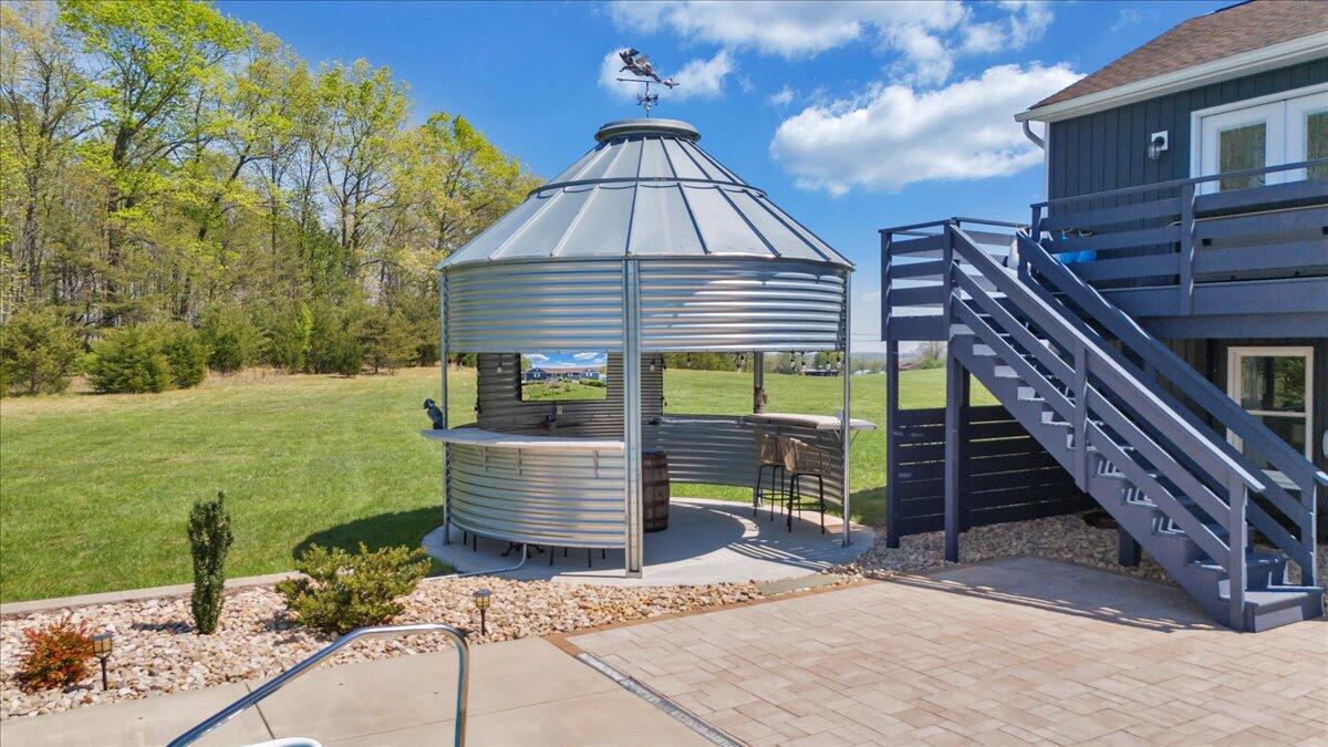 1657 Morgans Church RD