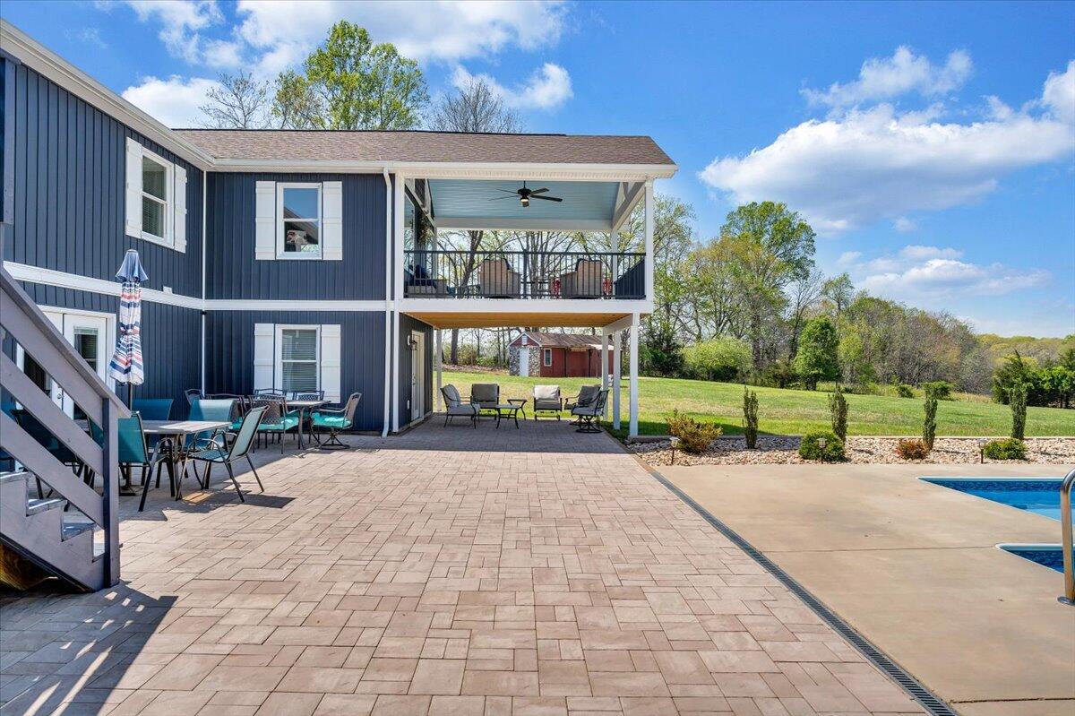 1657 Morgans Church RD