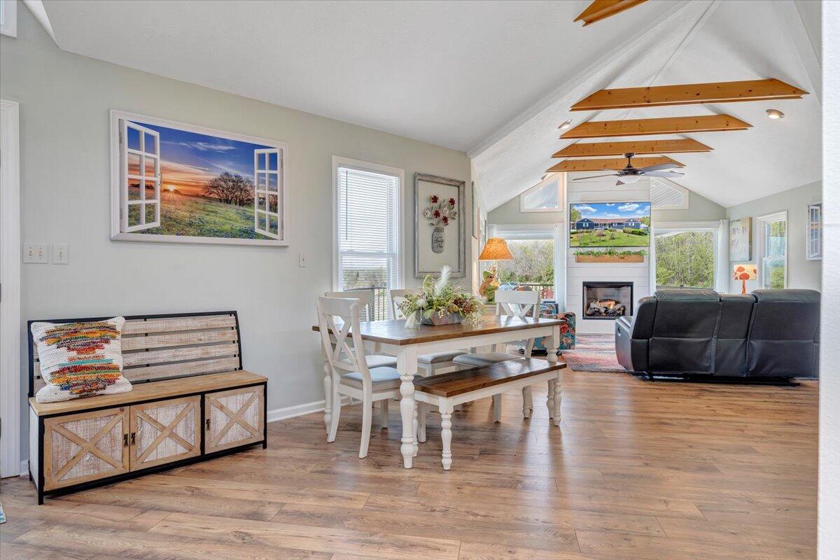 1657 Morgans Church RD