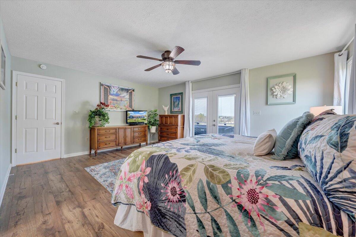 1657 Morgans Church RD