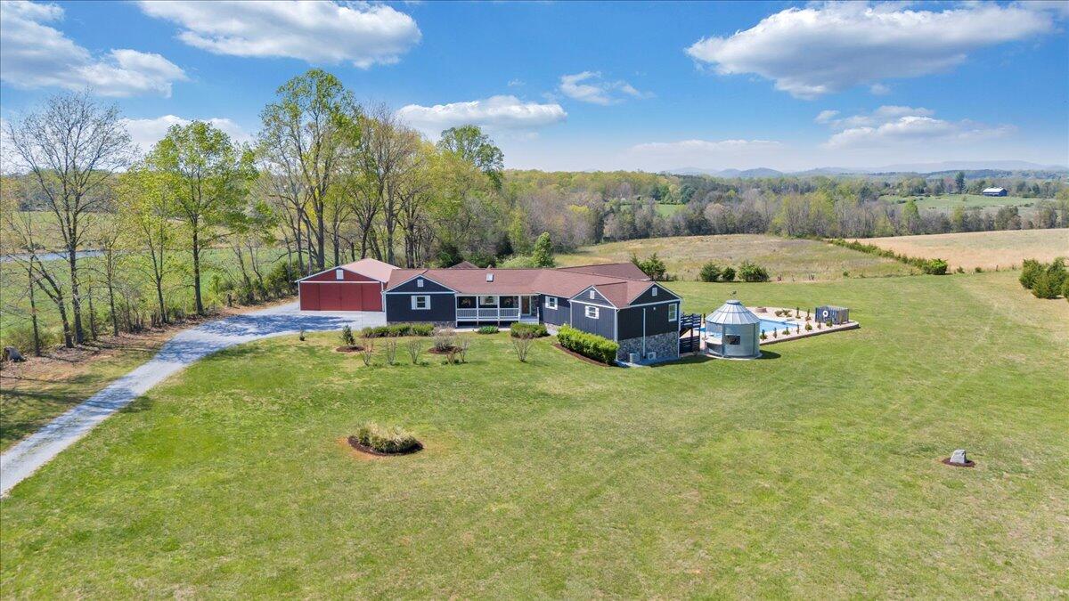 1657 Morgans Church RD