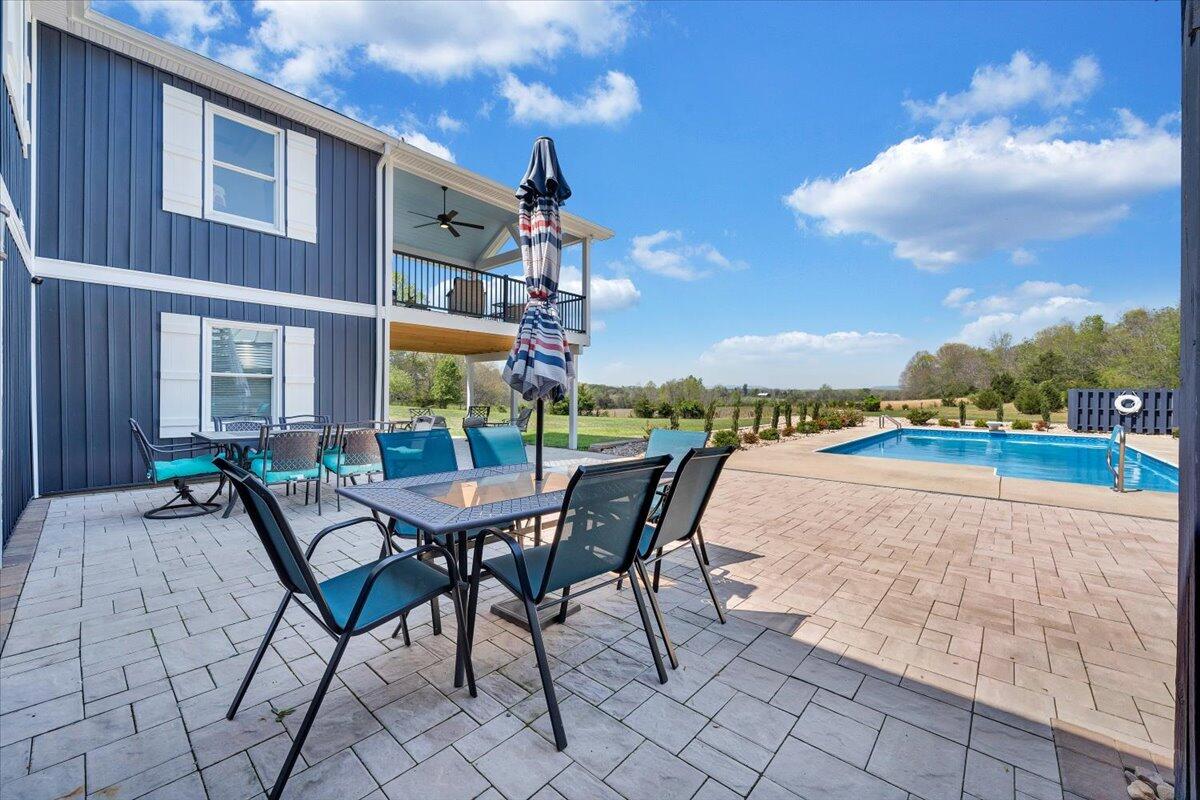 1657 Morgans Church RD