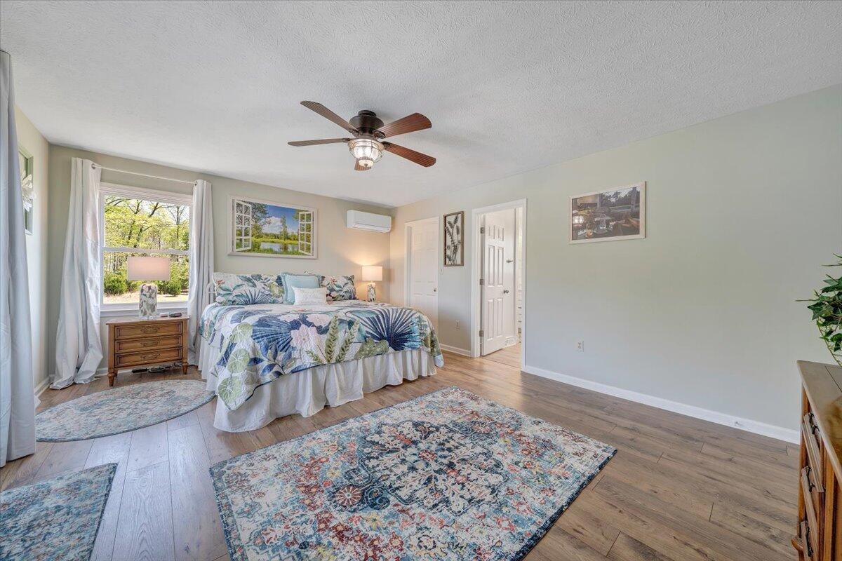 1657 Morgans Church RD