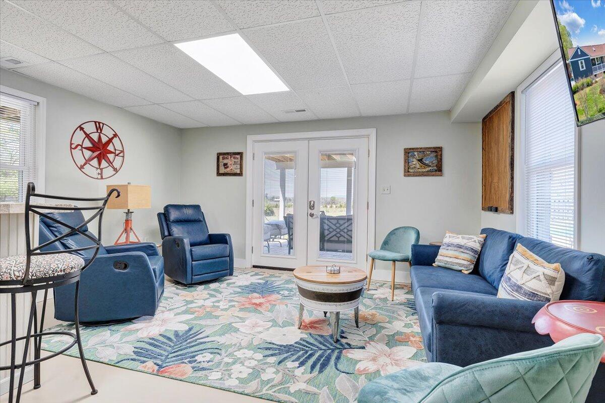 1657 Morgans Church RD