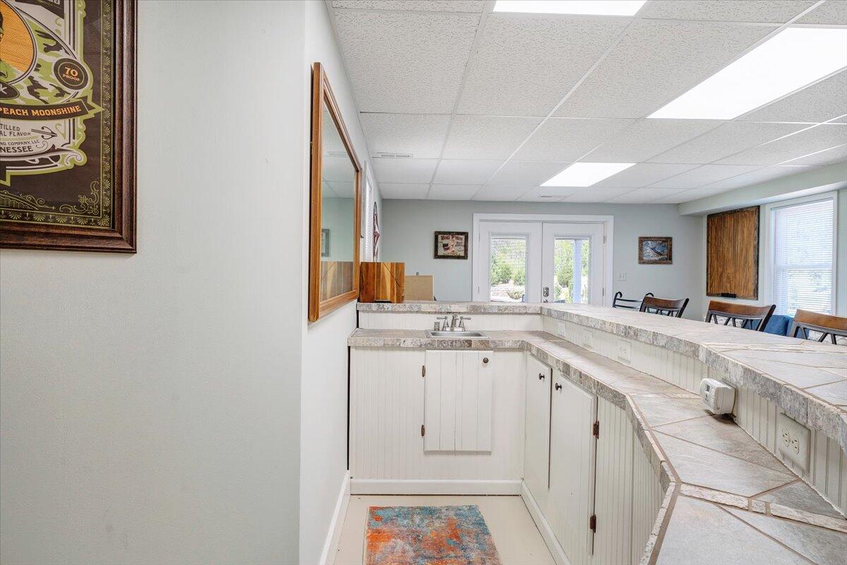 1657 Morgans Church RD