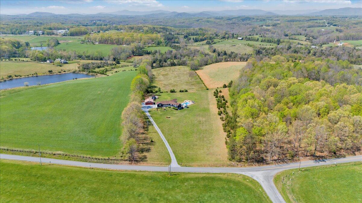 1657 Morgans Church RD