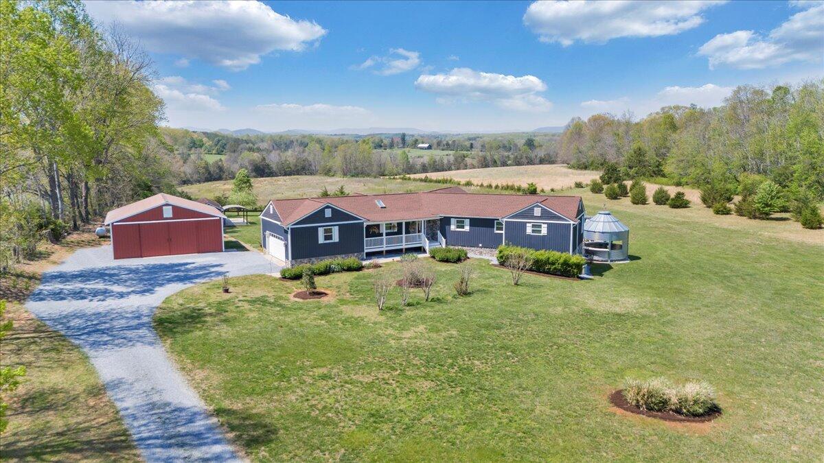 1657 Morgans Church RD