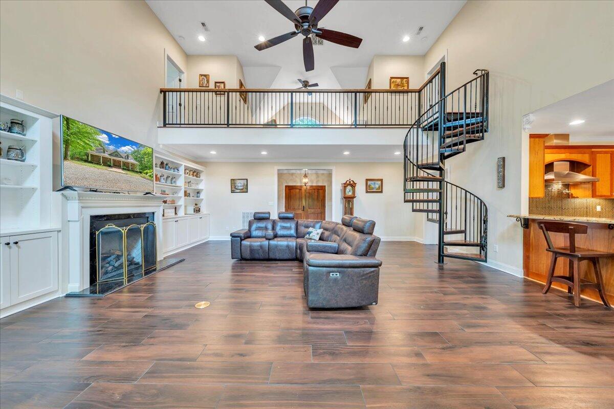640 Flanders RD