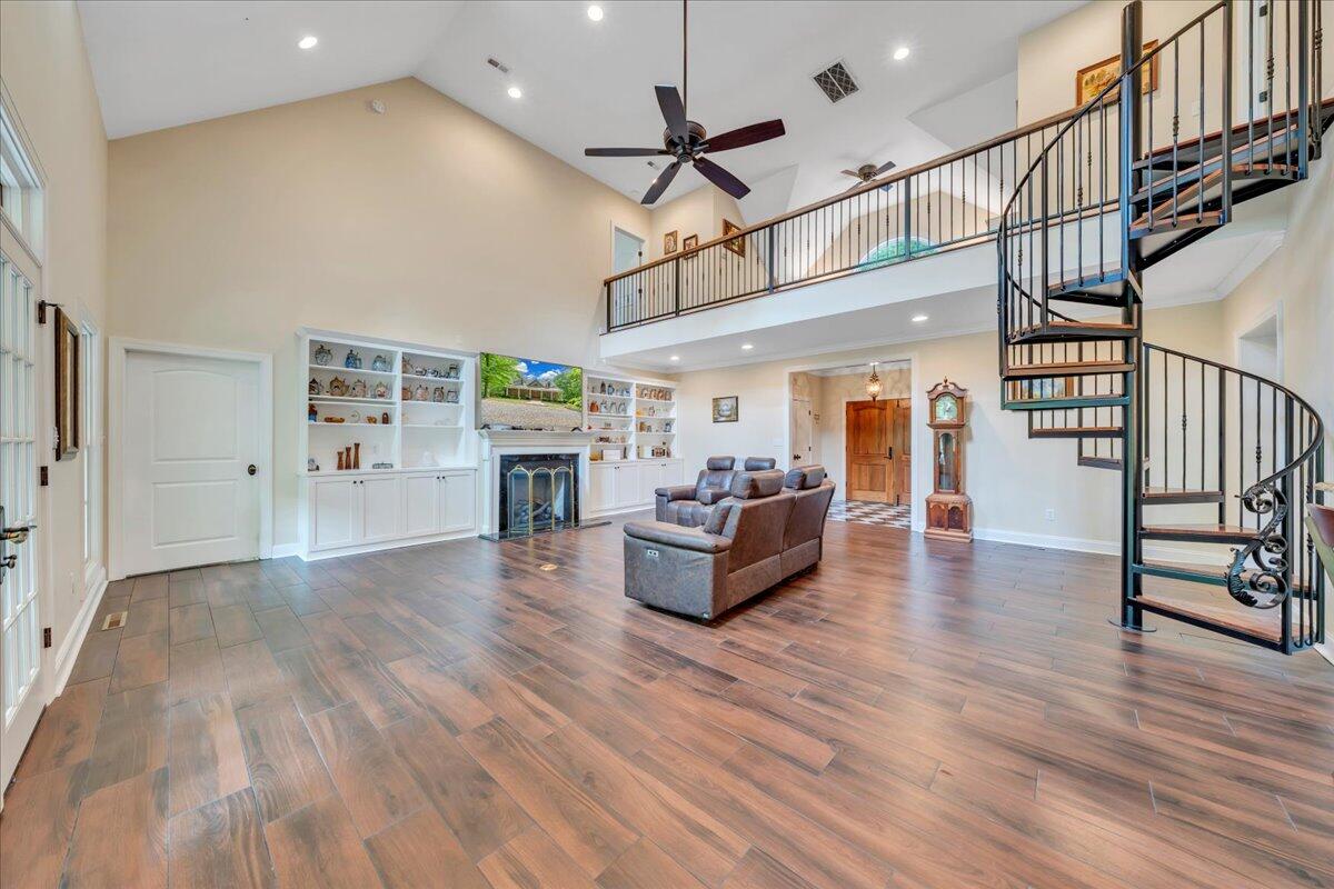 640 Flanders RD
