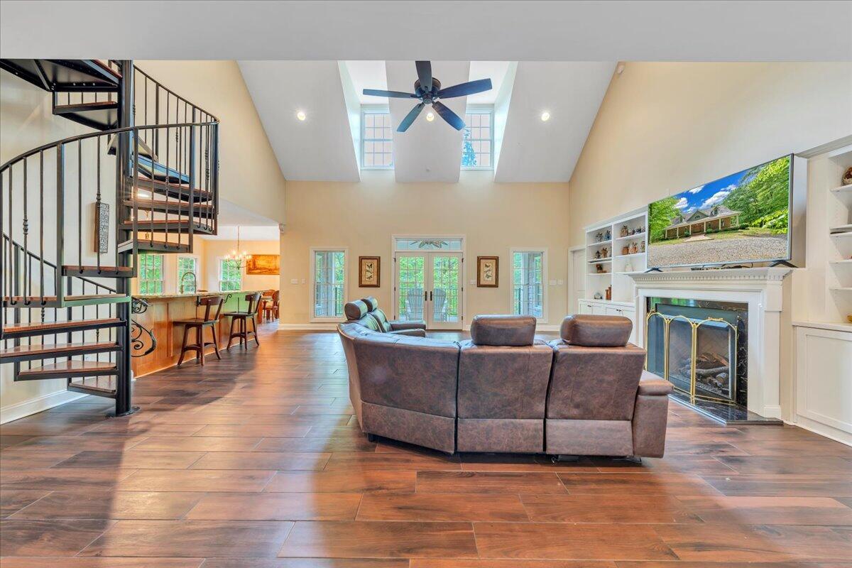 640 Flanders RD