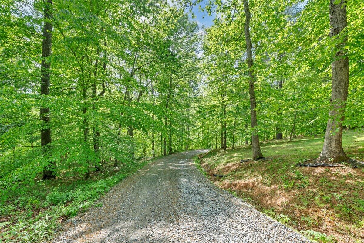 640 Flanders RD