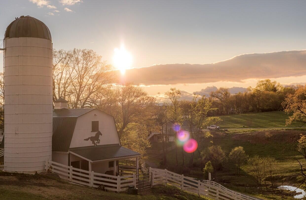 2148 Mountain View RD