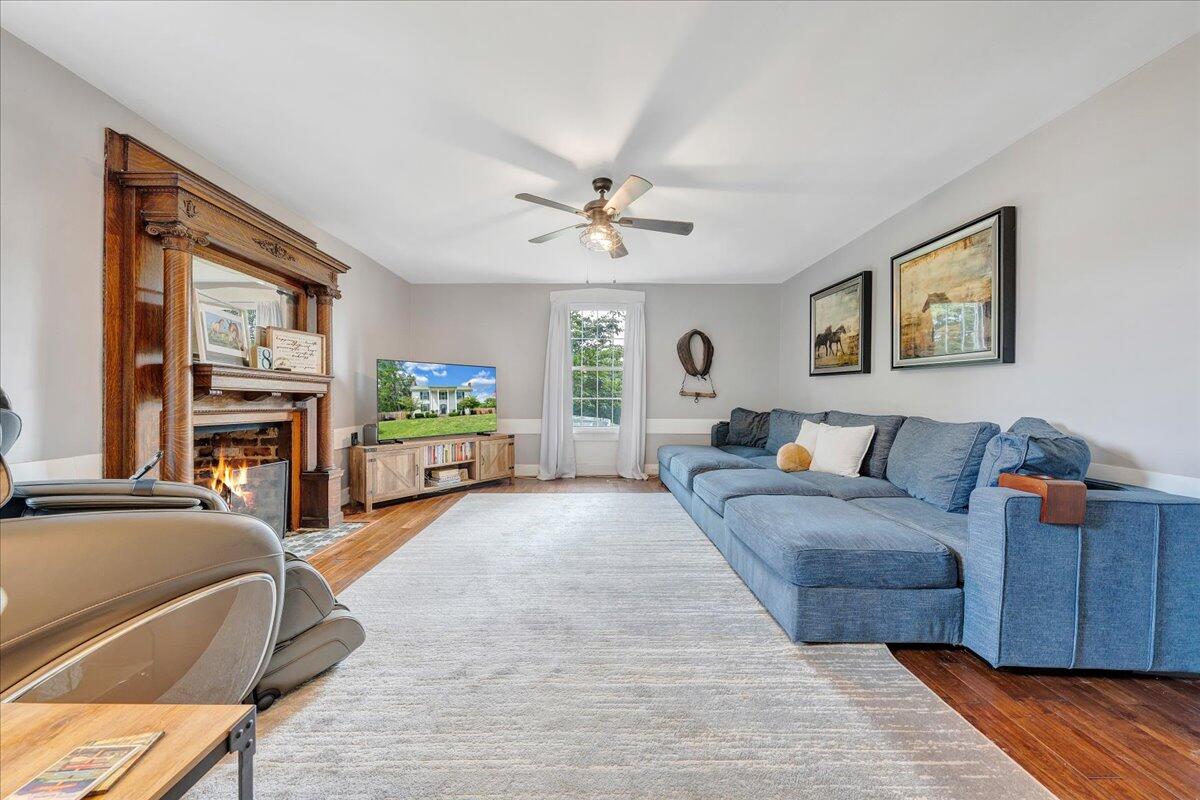 2148 Mountain View RD